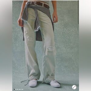 We The Free Light Wash Distressed Boyfriend Jeans